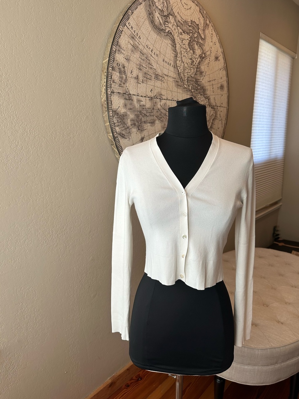 Theory White V-Neck Button Crop Cardigan